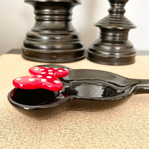 NWT Disney Minnie Mouse Ceramic Spoon Rest - Picture 3 of 7